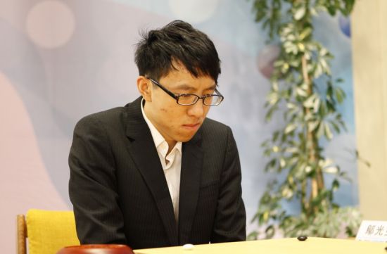 邬光亚在比赛中