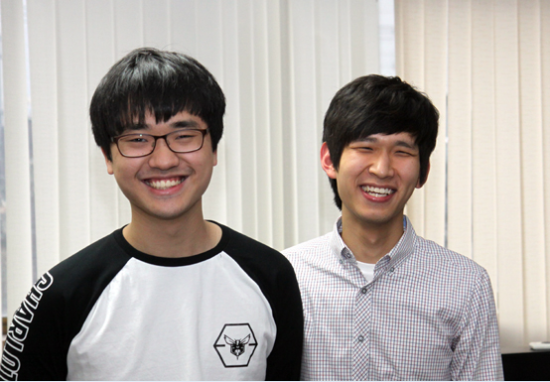 韩将罗玄(左)和李志贤携手杀入本赛